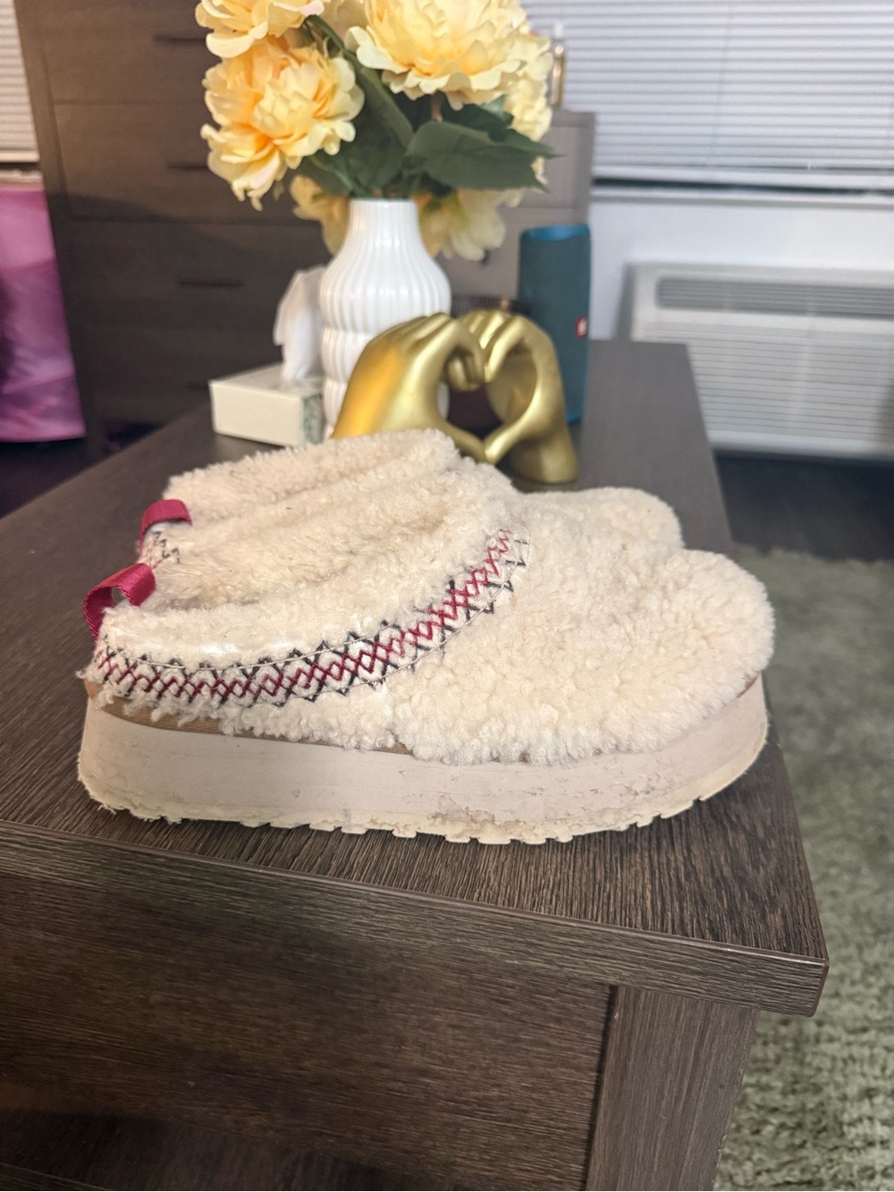 Ugg